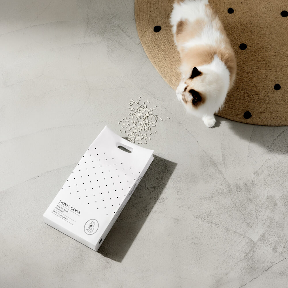 豆腐砂情境-正方形 DOVE CORA 朵芙寇拉 益生菌消臭豆腐砂 (1.5mm-極細條/活性碳) 無香