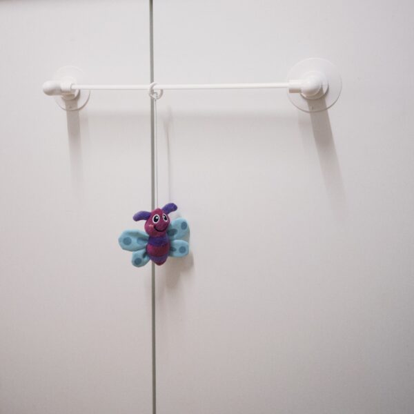 {"tint":0,"temperature":3200} KONG 夜光螢火蟲吸盤桿(展示品)